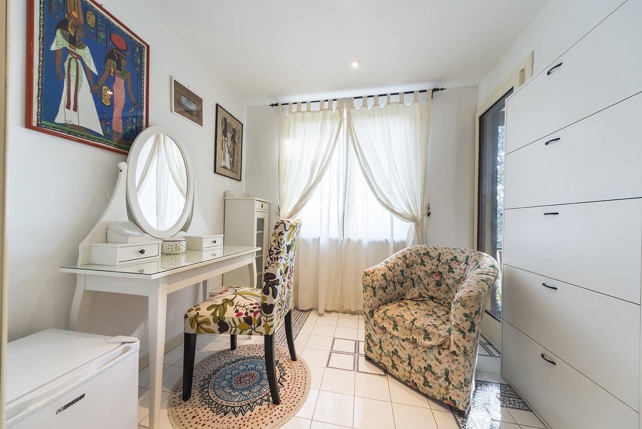 B&B Casale Dell'Insugherata Рим Екстериор снимка